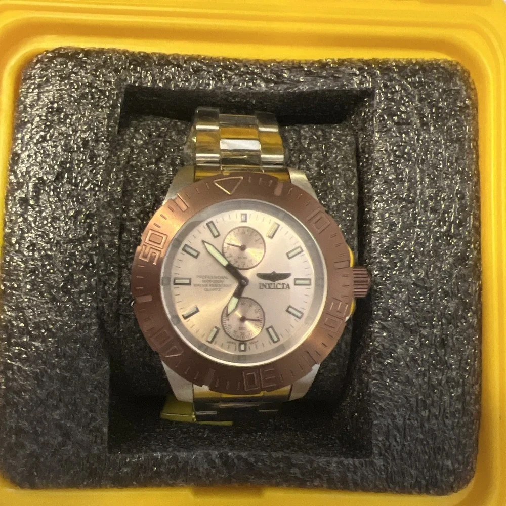 Invicta Pro Diver 15875 Men's Quartz Watch